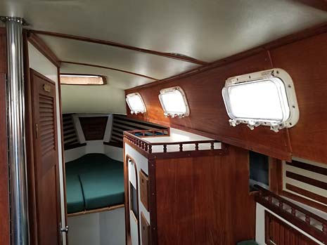 1977 Endeavour 32 