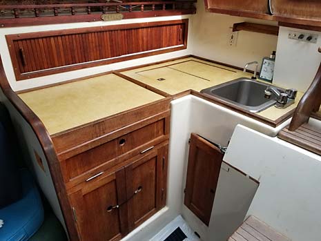 1977 Endeavour 32 Galley