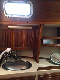 1984 Endeavour 33 Sailboat Head Bathroom