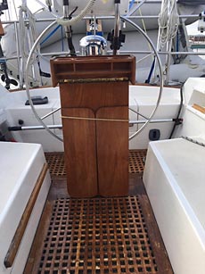 1984 Endeavour 33 Sailboat Helm