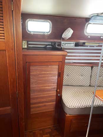 1979 Endeavour 37 Ketch