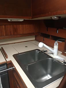 1981 Endeavour 37 Sailboat - galley