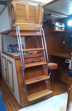 1985 Endeavour 38 Center Cockpit Sailboat - Companionway Stairs