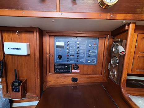 1984 Endeavour 38 Electrical Panel