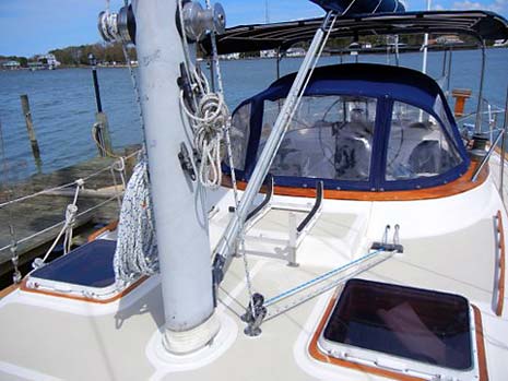 1983 Endeaovur 40 Sailboat