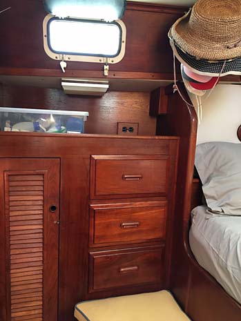 1983 Endeavour 40 Ketch Aft Stateroom Storage