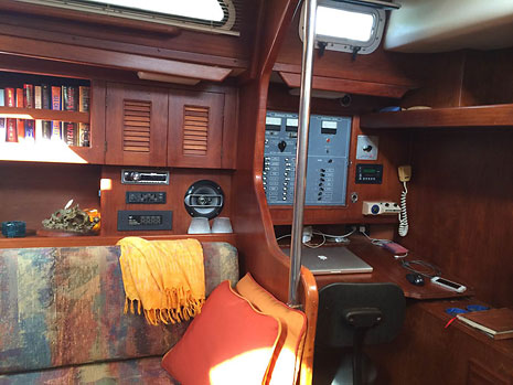 1986 Endeavour 42 Sailboat