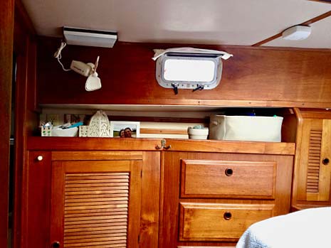 1985 Endeavour 42 Sailboat Aft Stateroom Storage