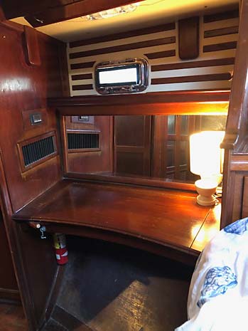 1980 Endeavour 43 Ketch Sailboat - Aft Cabin Desk