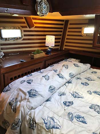 1980 Endeavour 43 Ketch Sailboat - Aft Cabin