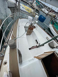 Endeavour 37 Sloop Sailboat Cockpit