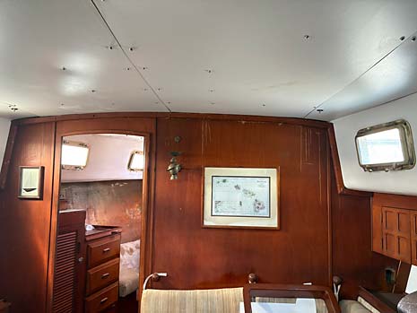 1979 Endeavour 43 interior